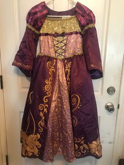 Rapunzel Princess Costume Dress size 9/10