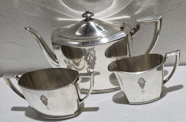 Bird of Paradise (Silverplate, 1923, Hollowware)
by Oneida Silver