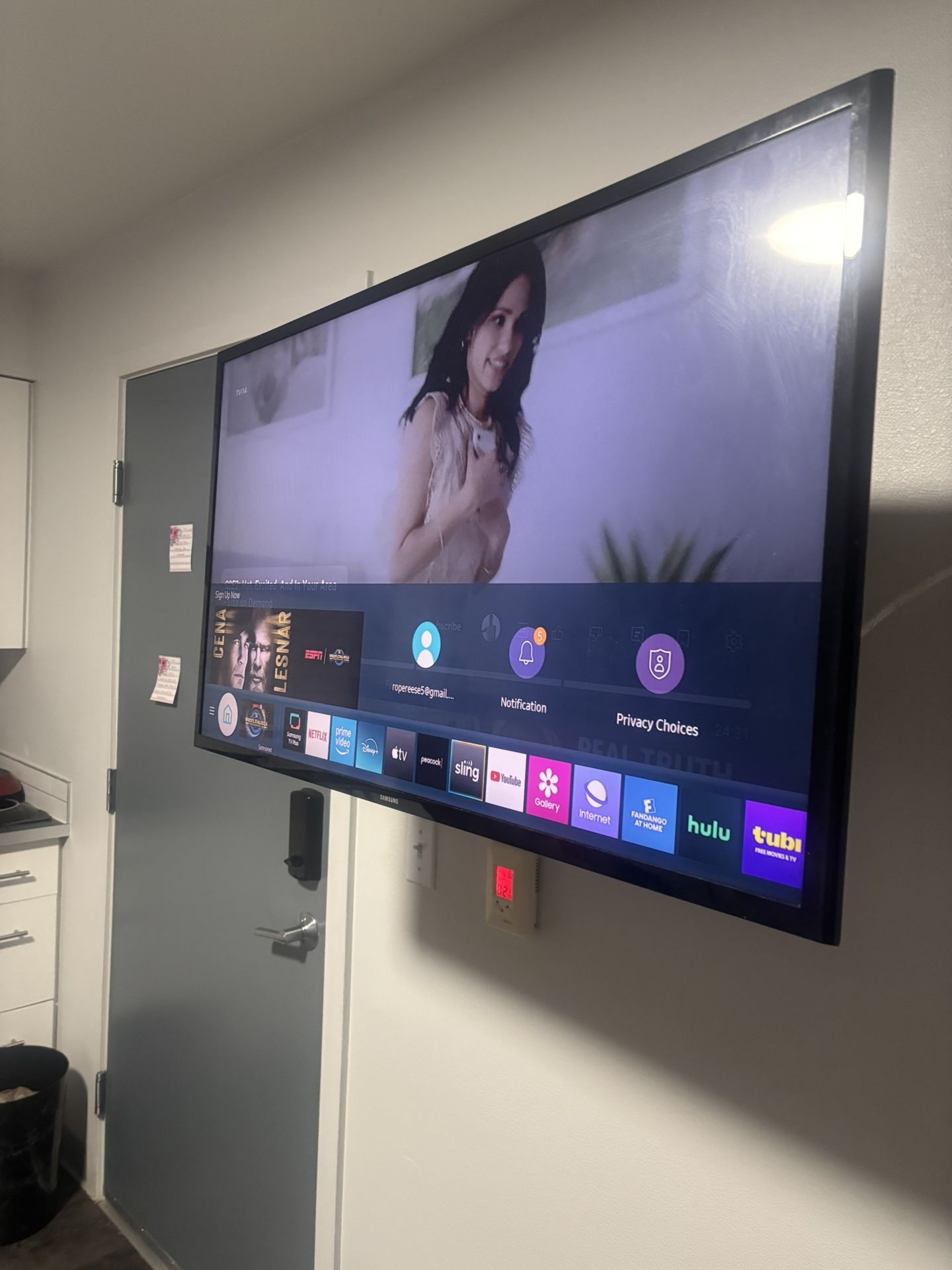 40 Inch Samsung SmartTV 