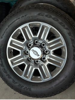 Chevy 2(contact info removed)-2020 LT275/75R-20 Chevy rims chrome