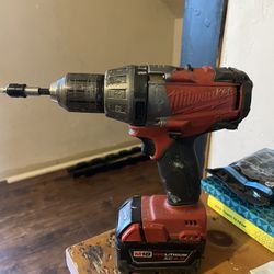 Milwaukee M18 Hammer Drill W/ M18 XC5.0 Battery 
