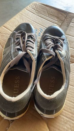 Guess brown men 10.5