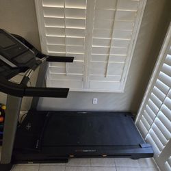 Treadmill 