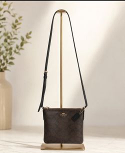 Coach New YorkBrown Signature Crossbody with Black Adjustable Strap