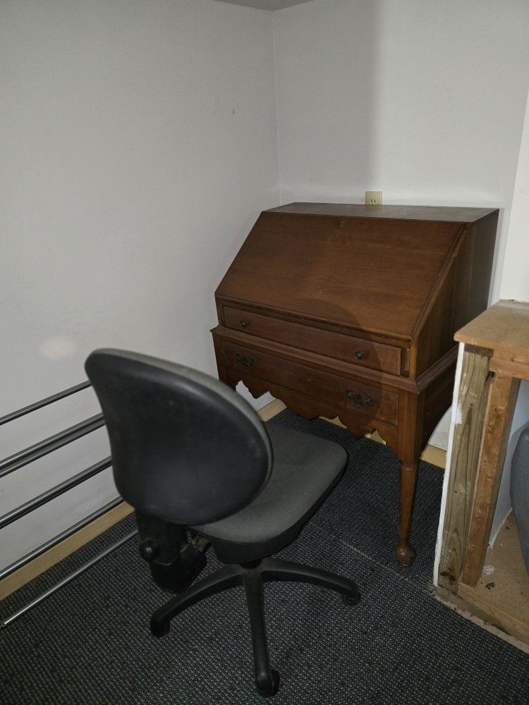 Miscellaneous Household, Desks, Storage, Tools, Etc