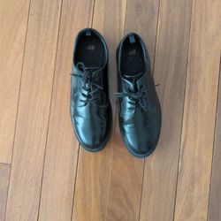 Boys H&M Black Dress Shoes Size 5.5