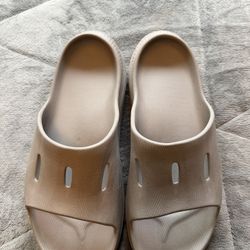 Hoka Sandals Size 11