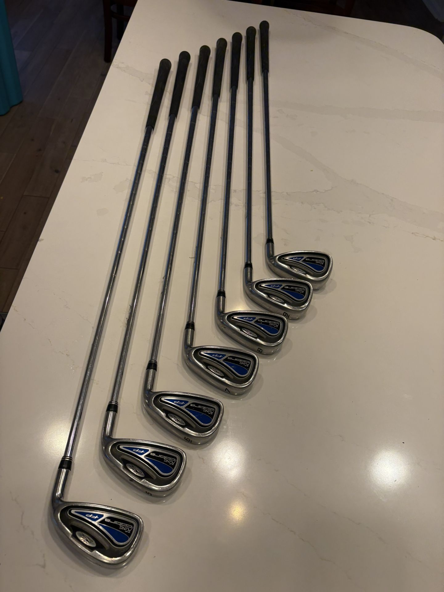 Cobra FP - RH Golf Club Iron Set