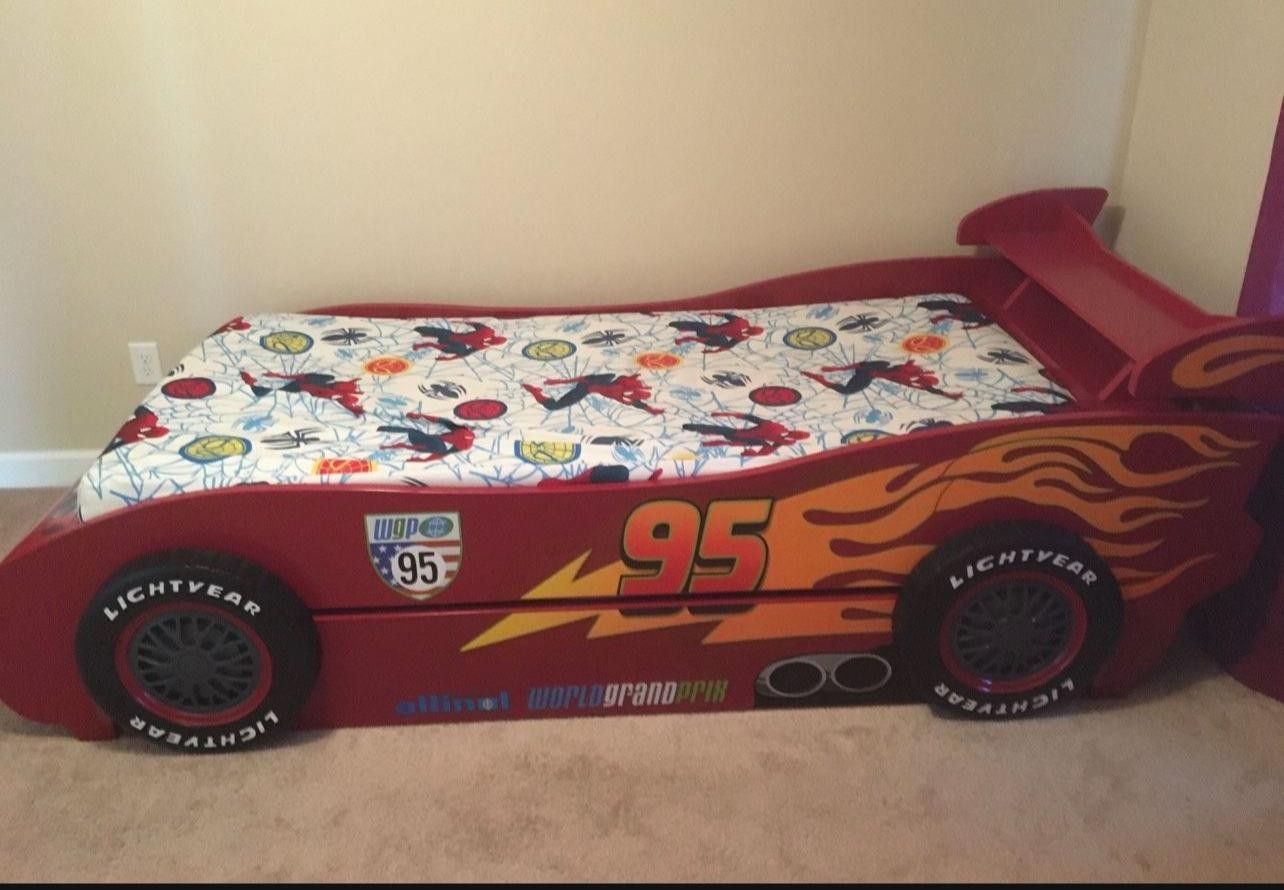 McQueen Car Kid's Bed (Twin Size) 
