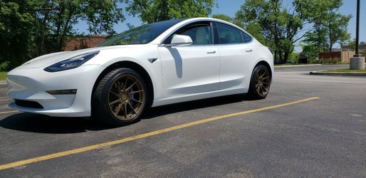 18x9.5 • 5x114.3 • AODHAN AH09 MATTE BRONZE