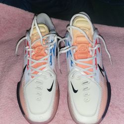 Nike Zoom GT Basketball Shoes Size 9.5 