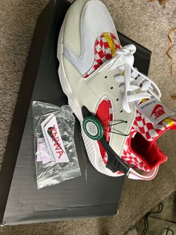 Liverpool FC x Nike Air Huarache Premium DS Size 11 new in the box $100 pick up in Norcross Ga