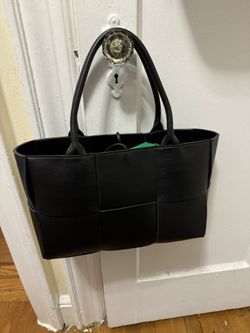 Black B Tote Real Leather 