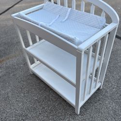 Baby Changing Table With Pad(No Shipping)