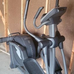 Pro Form Elliptical 