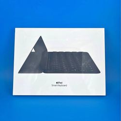 Apple Smart Keyboard for iPad (7th/8th/9th generation), iPad Air (3rd generation) and 10.5-inch iPad 