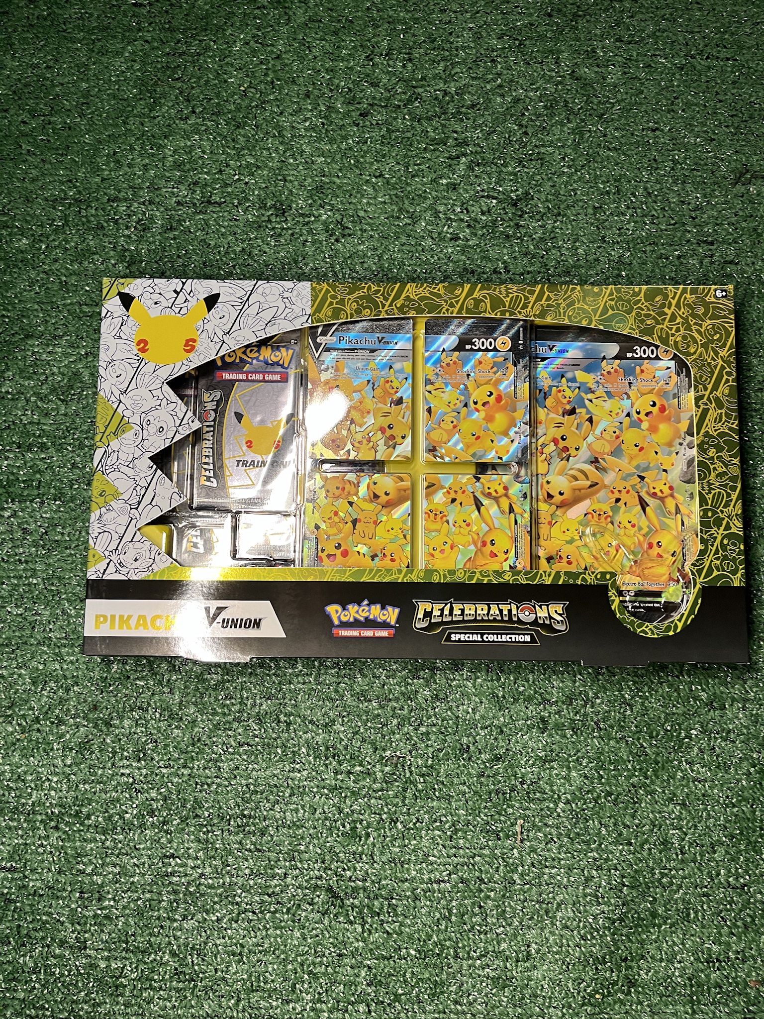 Pikachu Celebrations NEW
