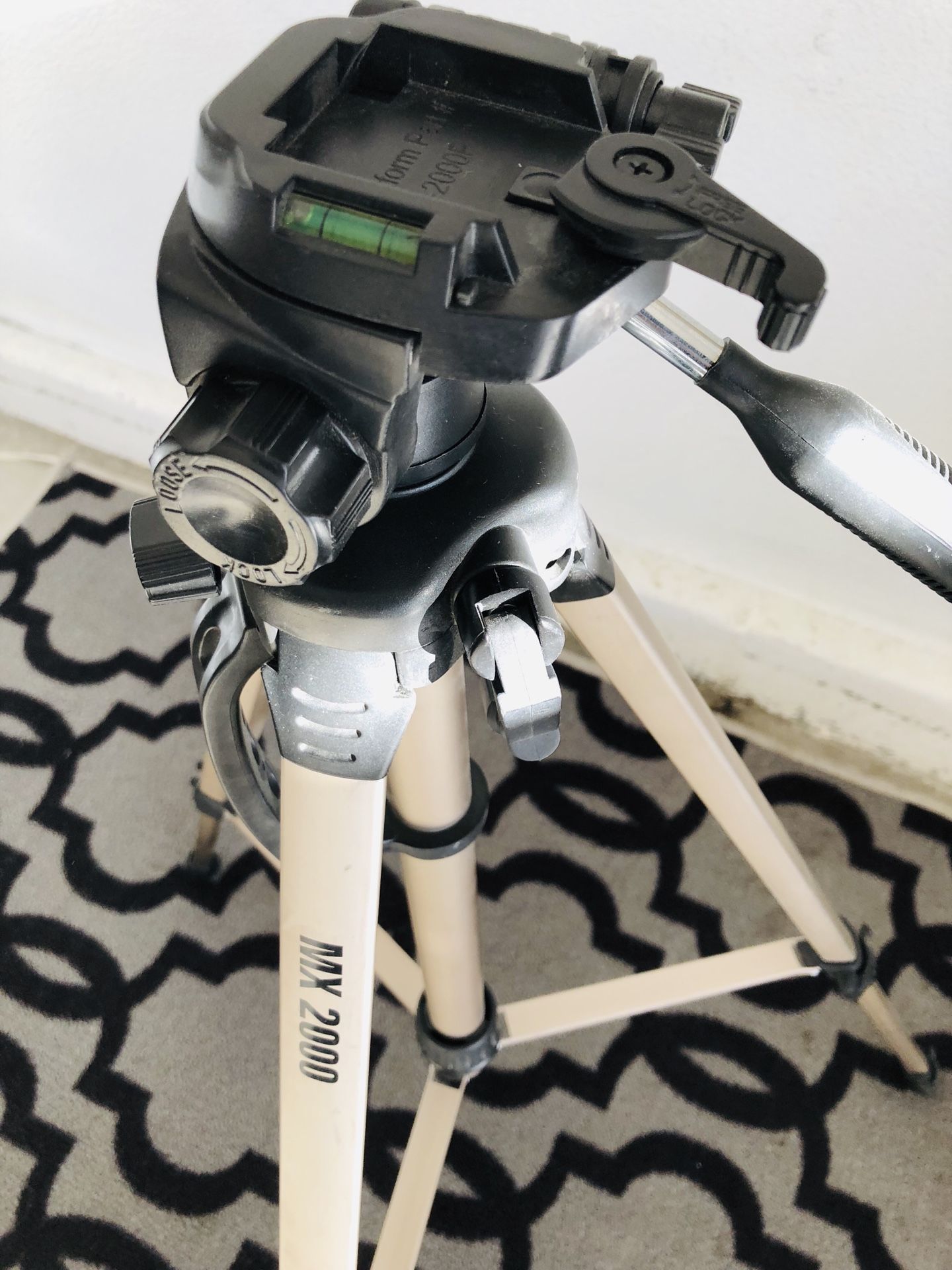 MX 2000 Camera Tripod Stand