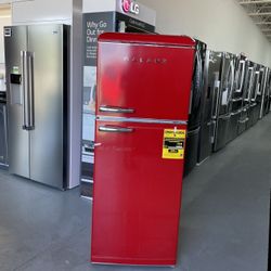 Galanz 10 Cu. Ft. Hot Rod Red Retro Top Mount Refrigerator-GLR10TRDEFR