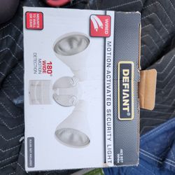 The Defiant 180 Degree Outdoor White Motion-Sensing Security Light (Only The Sensor , No Lights)