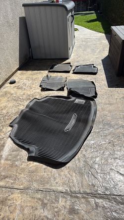 Corolla weather proof floor mats