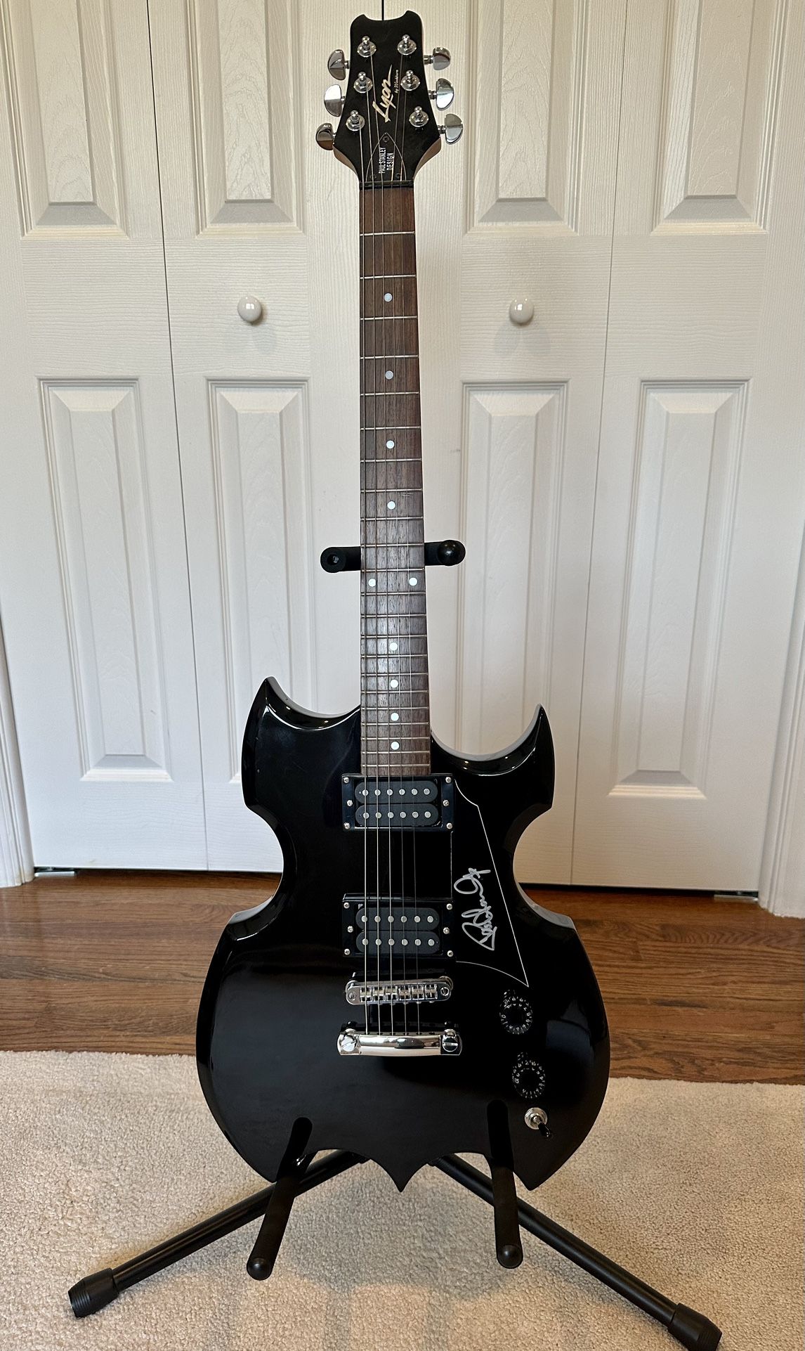 KISS - Paul Stanley - Lyon  Autographed Electric Guitar! 