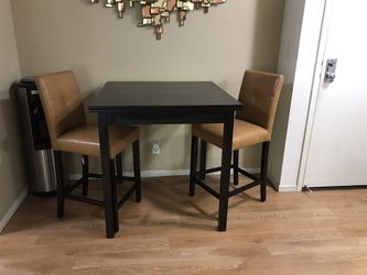 Dinex Beta Extension Counter Table w/Counter height Stools