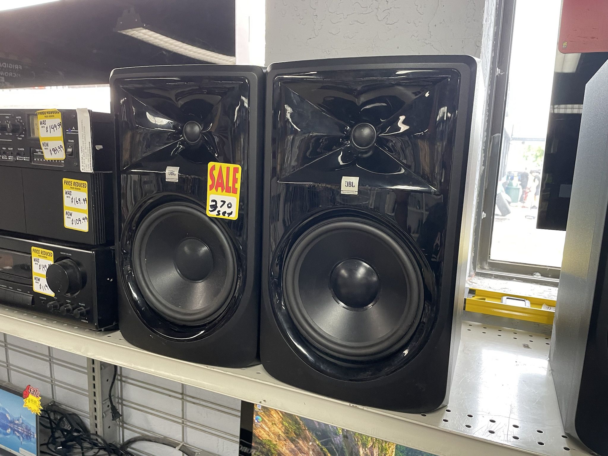 JBL Professional 3 Series Model MKii Studio 308P Audio Selling The