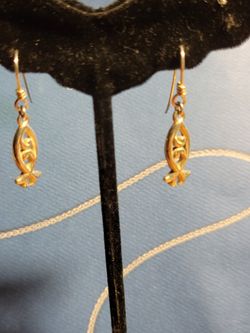 ARETES JAMES AVERY RETIRADOS