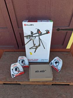 Allen Sports Deluxe 2-Bike Trunk Mount Rack, Lock and 3 Hangers