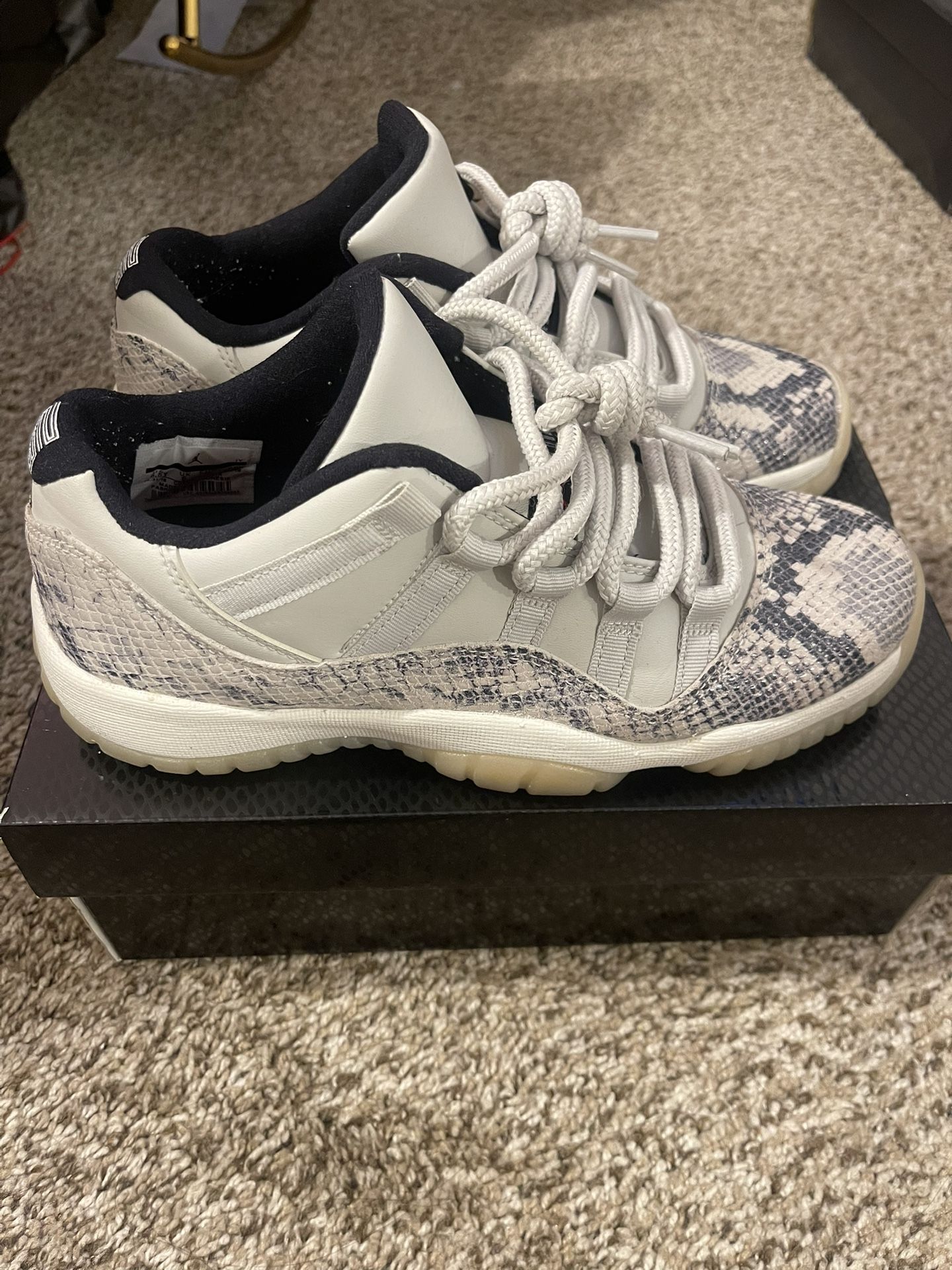 Air Jordan 11 Retro Low GS ‘Light Bone Snakeskin’