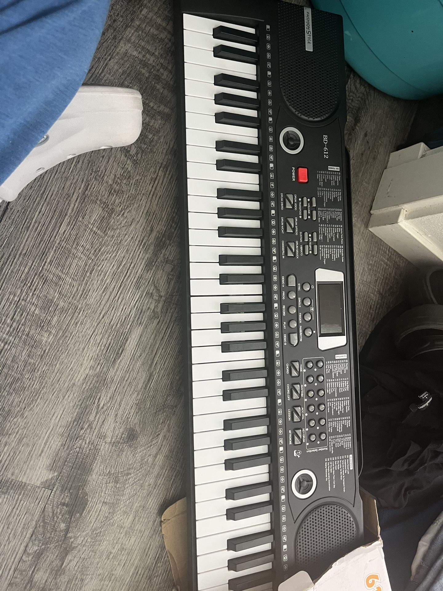 Electric Keyboard