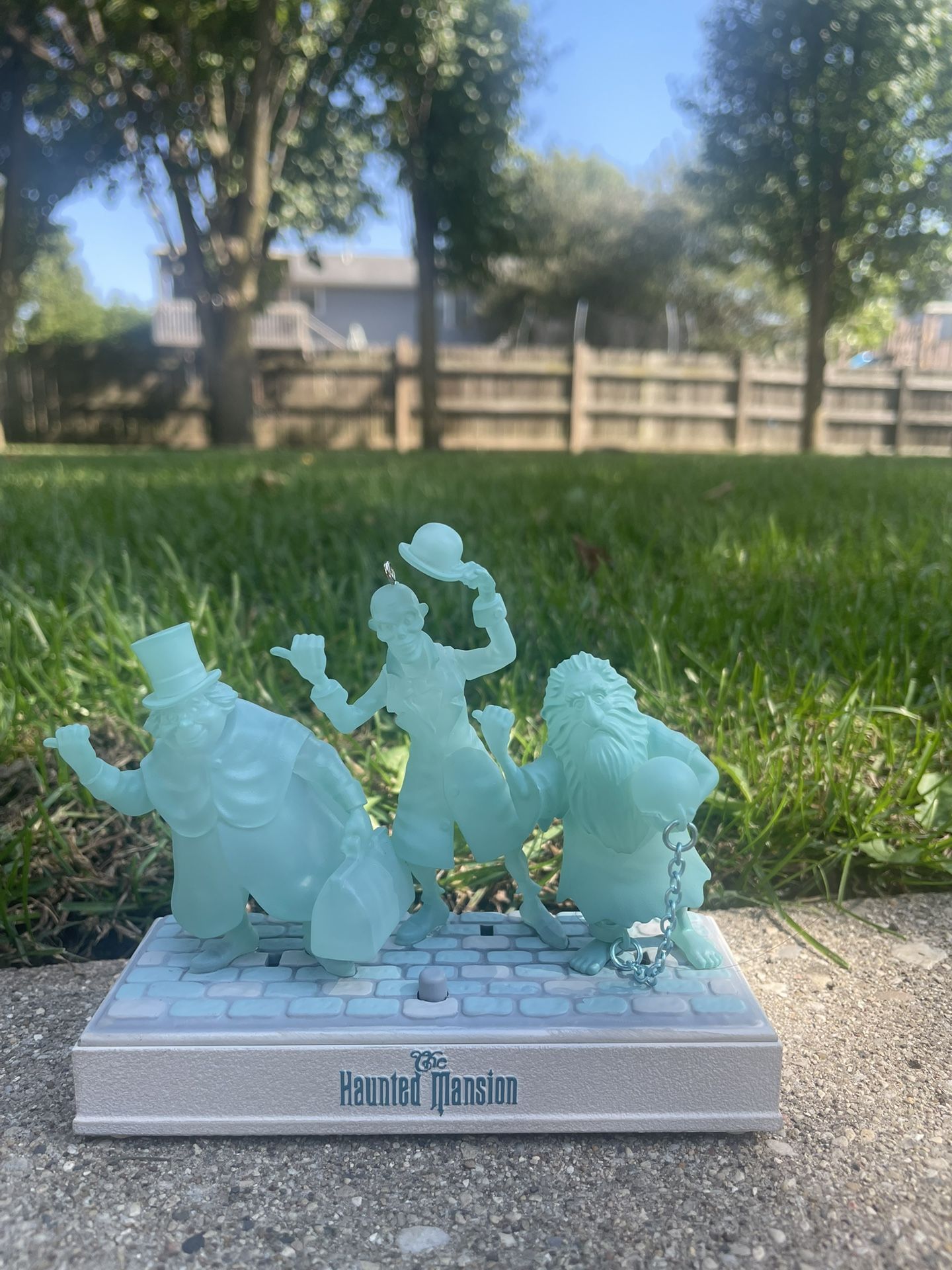 Haunted Mansion Hitchhiking Ghosts Ornament