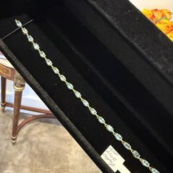 10K Yellow Gold Blue Topaz Bracelet