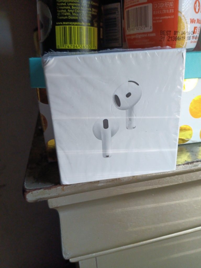 Airpords 4s For 100$