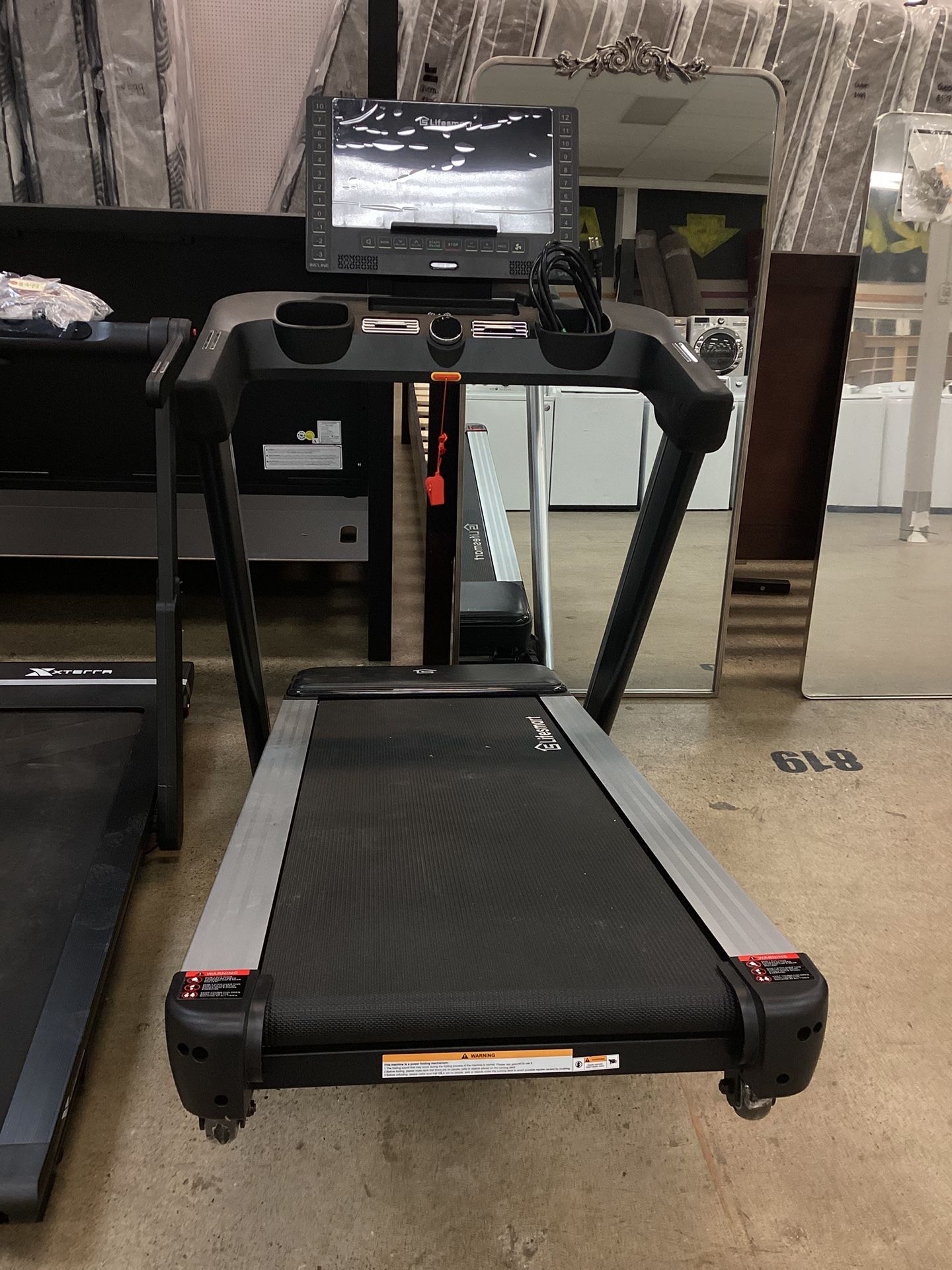 Lifesmart TM4500 PowerTouch Treadmill New Scratch And Dent 