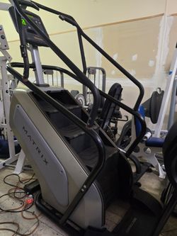 Matrix C5X Stairmaster Commercial Gym Equipment Exercise Fitness Cardio Workout Machine