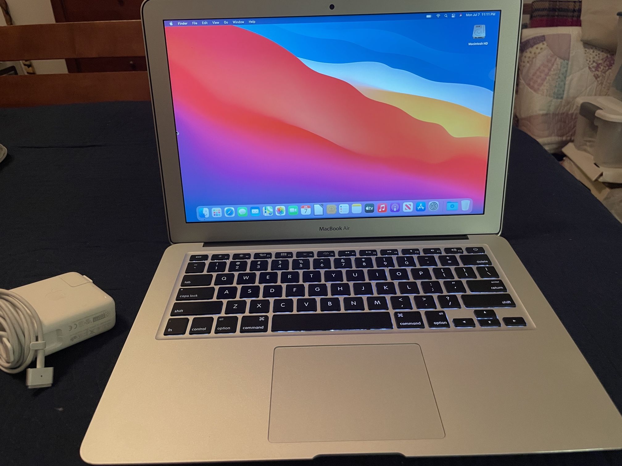 # 16 -Apple MacBook Air "Core i5" 1.3 13" (Mid-2013) 4 RAM, 120 GB, Tested