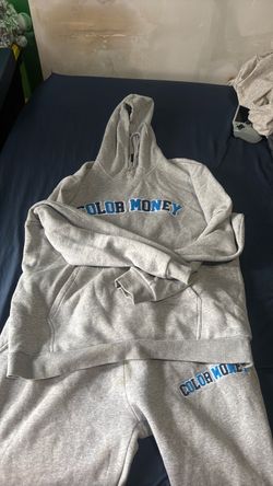 Color money sweatsuit size xl