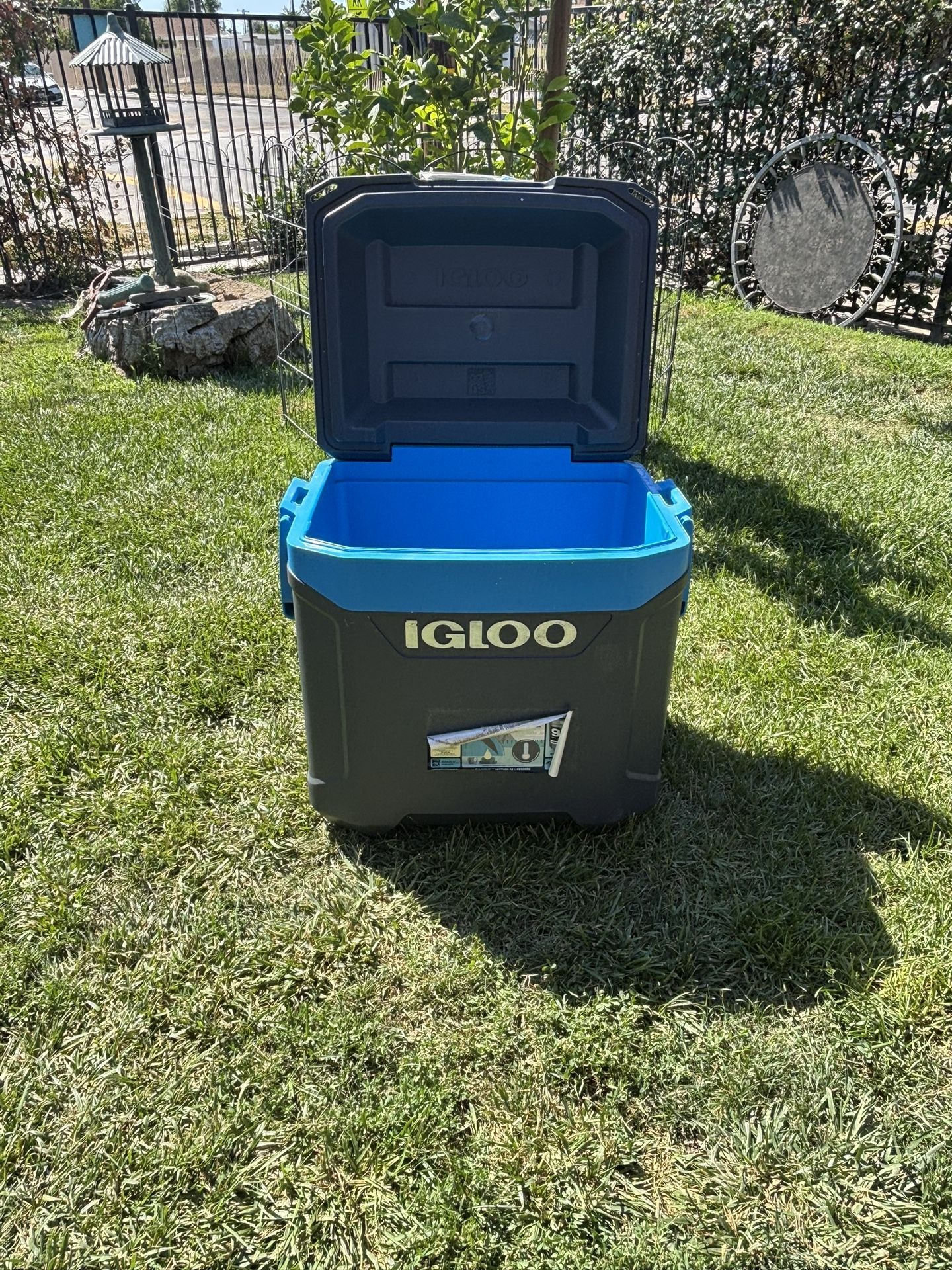 IGLOO,ICE CHEST,COOLER