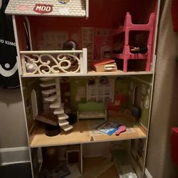Doll House 