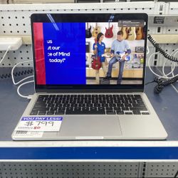 Apple Laptop 
