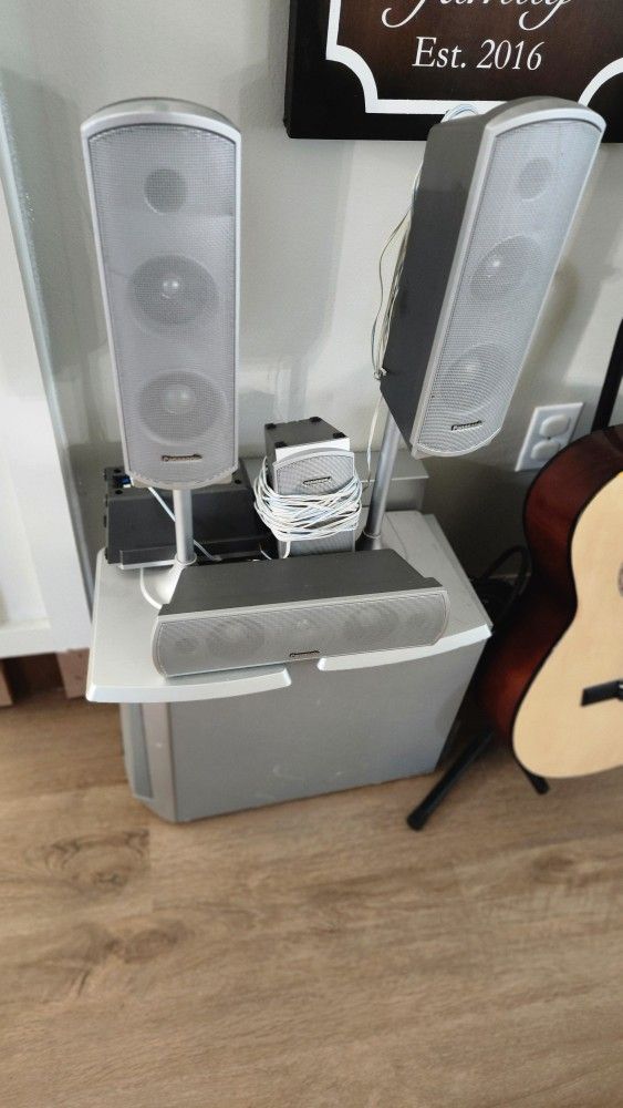 Panasonic 5 DVD Surround sound