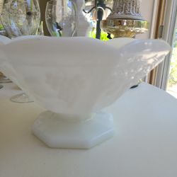 Mid-Century Milk Glass Pedestal Fruit
Bowl, octagon Vintage Anchor
Hocking   Harvest Grape