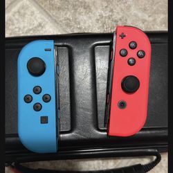 Nintendo Switch Joy-Con L/R