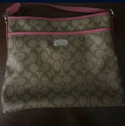 Authentic coach body cross bag
