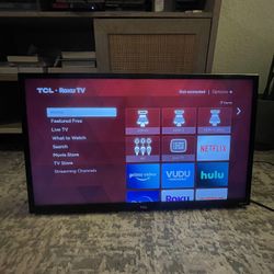 TCL/Roku smart tv 32 inch screen