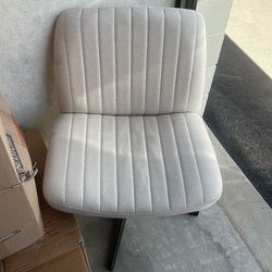 Desk chair
