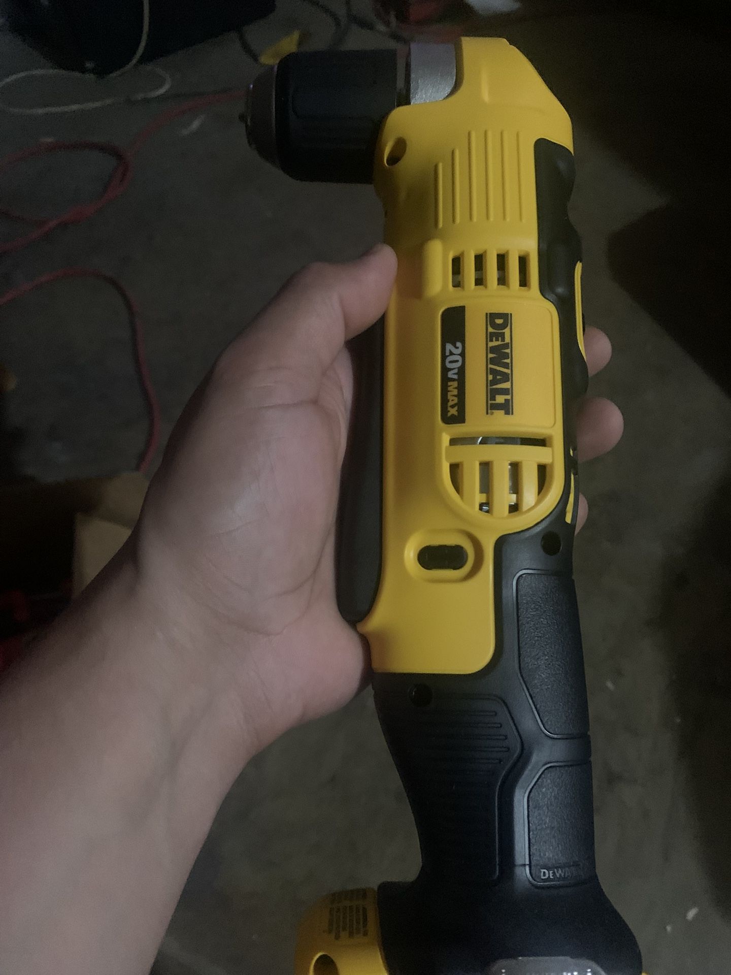 DEWALT RIGHT ANGLE DRILL