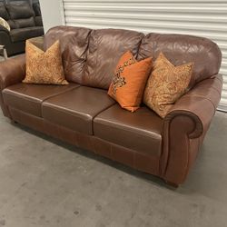 Beautiful Elegant Italian Leather Sofa
